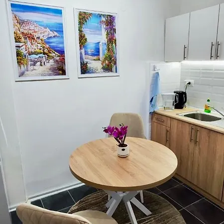 Nadadom - Free Parking And Fast Wifi Apartment Sombor