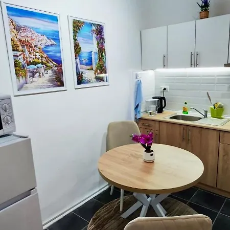 Nadadom - Free Parking And Fast Wifi Apartment