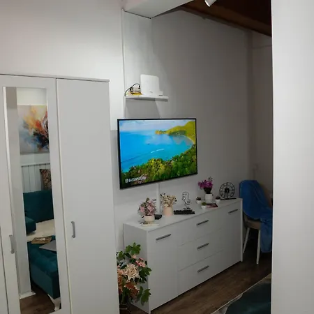 Nadadom - Free Parking And Fast Wifi Apartment