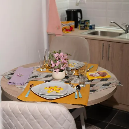 Nadadom - Free Parking And Fast Wifi Apartment