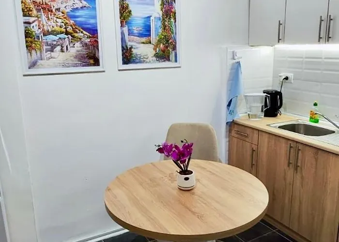 Nadadom - Free Parking And Fast Wifi Apartament Sombor